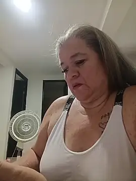 CheekySnowQueen_69 webcam