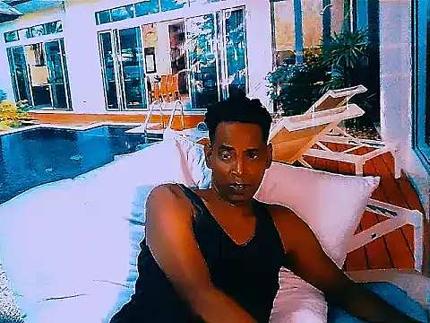 IndianHunk01 webcam