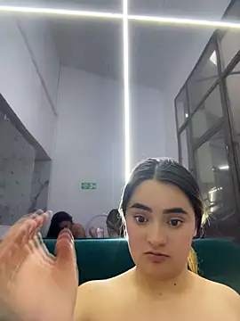 Antonella_Julieta webcam