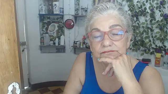 FunnyGrandma webcam
