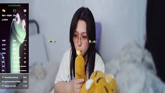 美女Xiao_Yi_0814在线直播