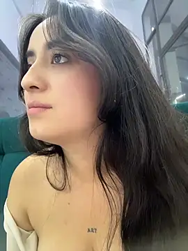 Antonella_Julieta webcam