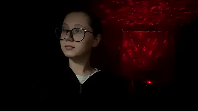 AdelleBaggenstoss webcam