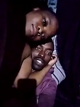 mduziisixpack webcam