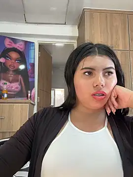 Mia_isabella__ webcam