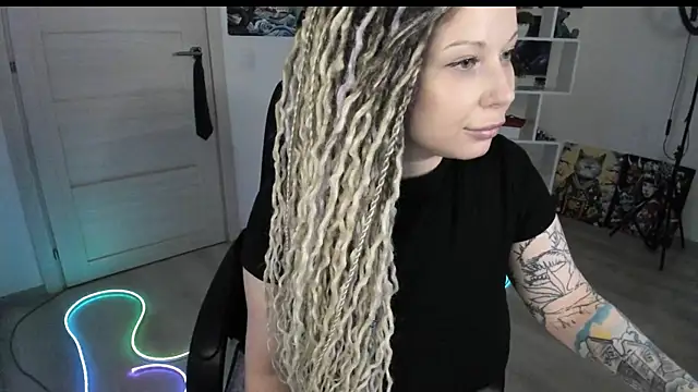 HoneySallyMoore webcam