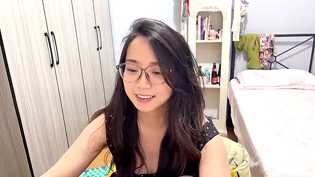 美女Hmm_0303在线直播