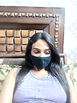 Webcam Model (Yours-Bebo)  is live.Free join now!