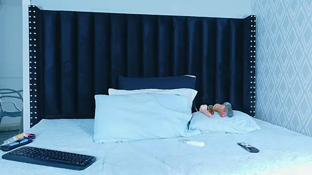 hotlatinateacher webcam