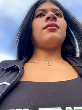 ElahiaMarquez webcam