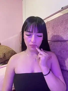 Webcam Model (Melody_rousse__)  is live.Free join now!