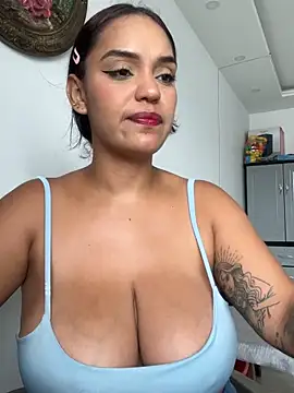 Sara-77 webcam