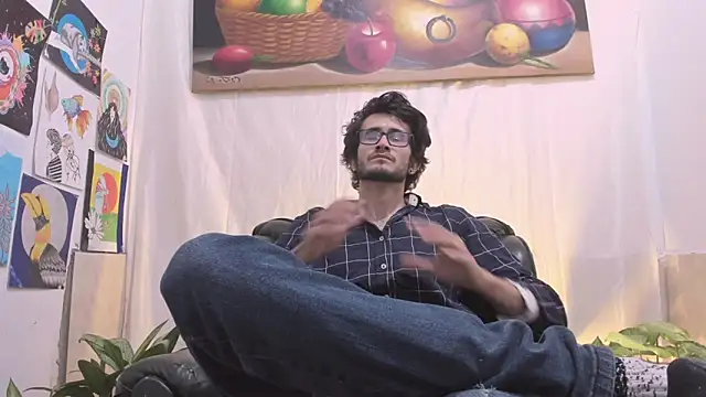 Loggan_donnelly webcam