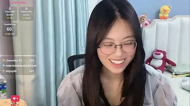 美女Luna-666在线直播