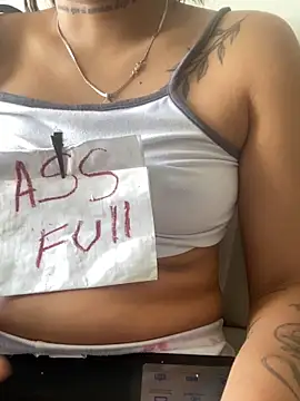 Whore_Disgusting_Dirty webcam