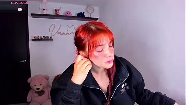 Vannessa__Shy webcam