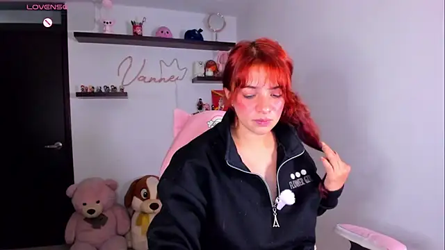 Vannessa__Shy webcam