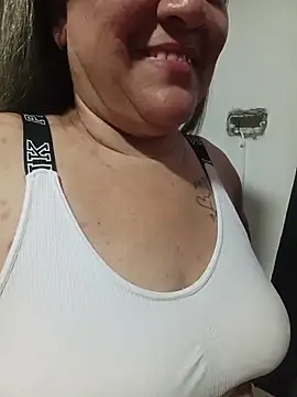 CheekySnowQueen_69