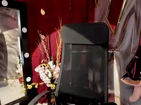 Queenscarlettsecret webcam