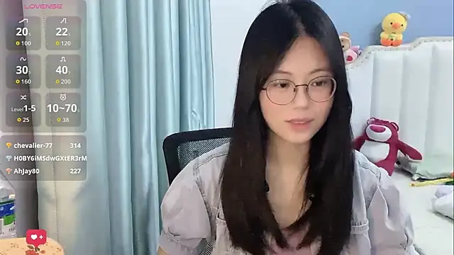 美女Luna-666在线直播