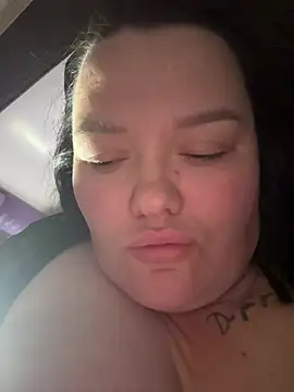 SunnyLeila2101 webcam