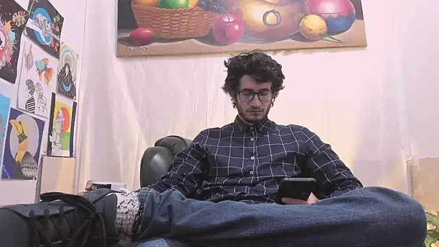 Loggan_donnelly webcam