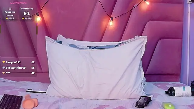 EbonyCoWorker webcam