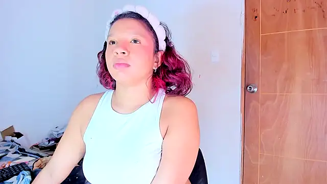 Emily_Coper18 webcam