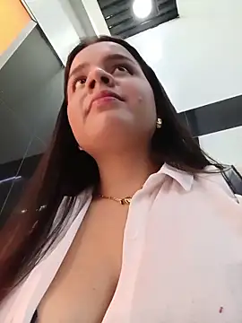 Julieth_hot-69 webcam