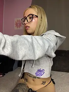 PrettyAshley_ webcam