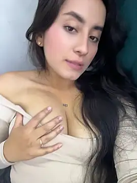 Antonella_Julieta webcam