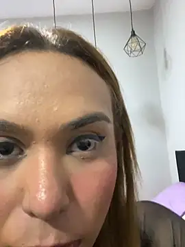 Jullyanaximeness webcam