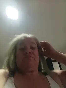 CheekySnowQueen_69 webcam