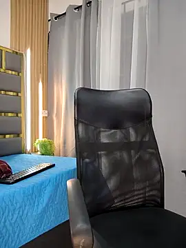 Oliver_bigblack_cock webcam