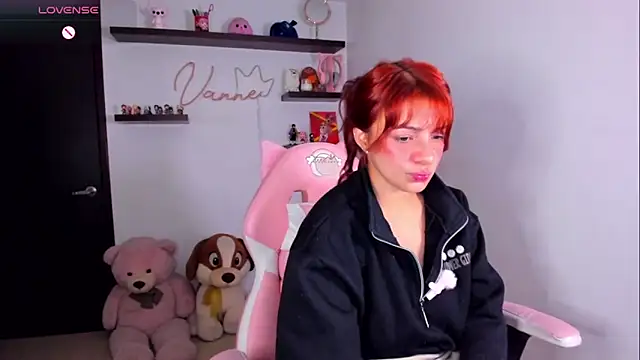 Vannessa__Shy webcam