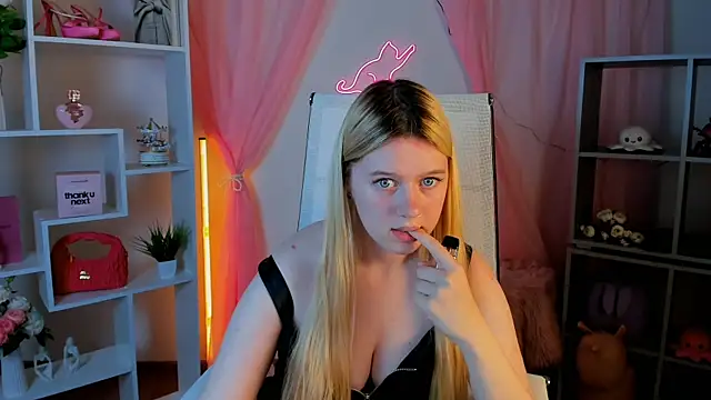 CelestineMauriac webcam