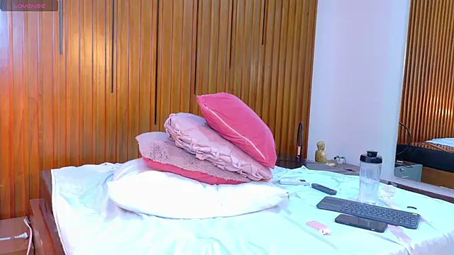 CAROLYNFOSTER webcam