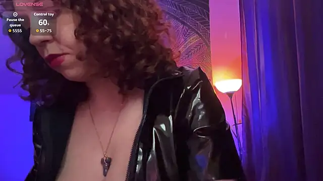 Helena__Femdom webcam