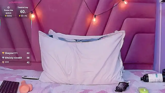 EbonyCoWorker webcam