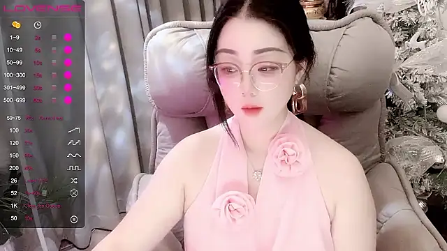 Monica-666888- webcam