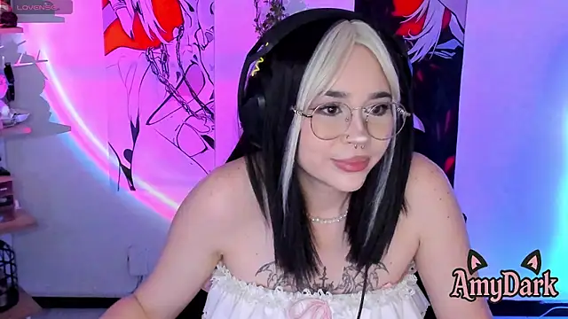 _AmyDark webcam