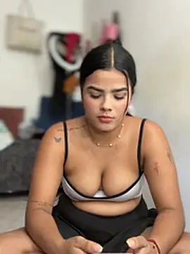 Kaily_Sweet16 webcam