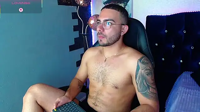 adamhairy webcam
