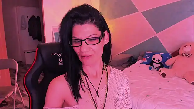 SweetSin40 webcam