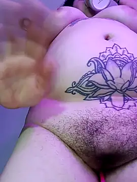 Divine_Pouvoir webcam