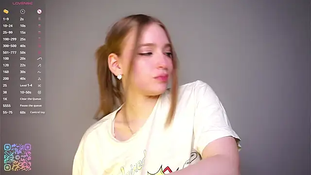 RowenaIanniello webcam