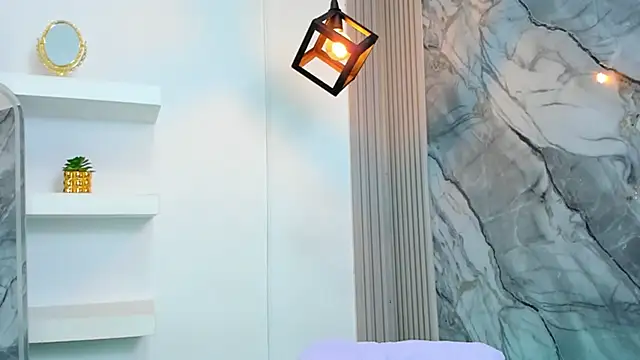 IsabellaMonet webcam