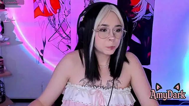 _AmyDark webcam