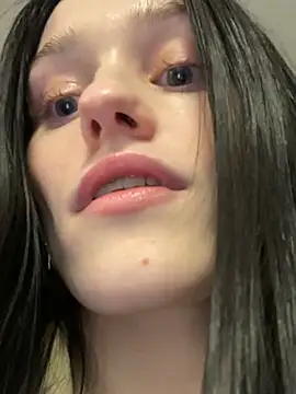 mia_mia_m (F young) - Suck dildo in front of crazy student!