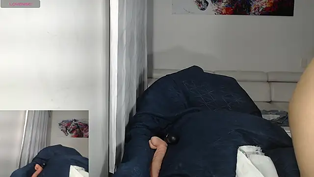Tinymilf_ webcam